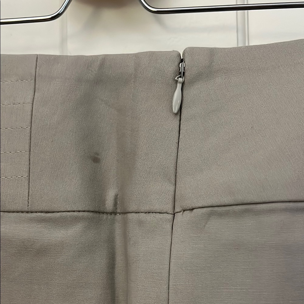 NWT Banana Republic Factory Taupe Pencil Skirt, 8 - Picture 3 of 7